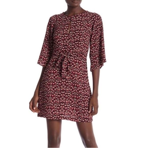 Hiatus Women's Red 3/4 Sleeve Front Keyhole / Knot Front Print Dress Size M - Picture 1 of 14